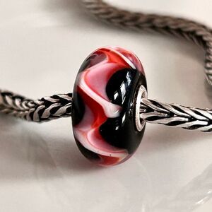 TROLLBEADS Wave Unique | Black Pink Red LAA 925S NEW Condition, Rare Find